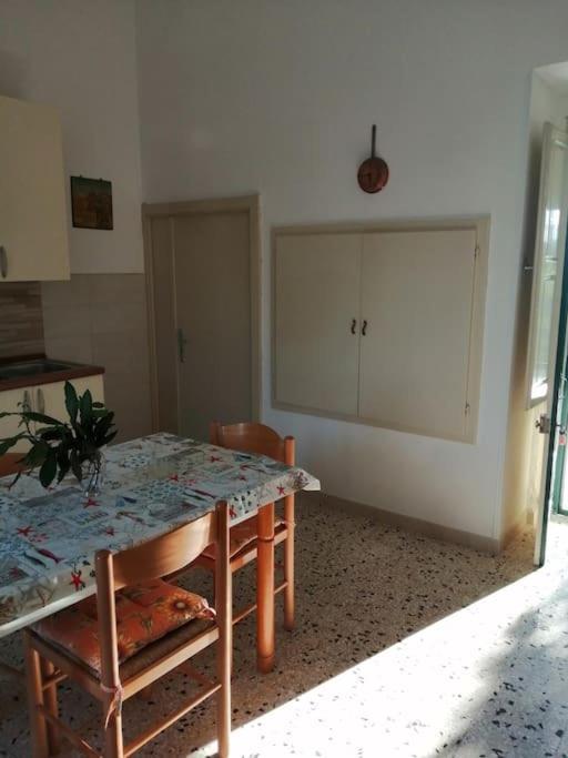 Villetta Tra Ulivi E Mare Torre Suda Esterno foto